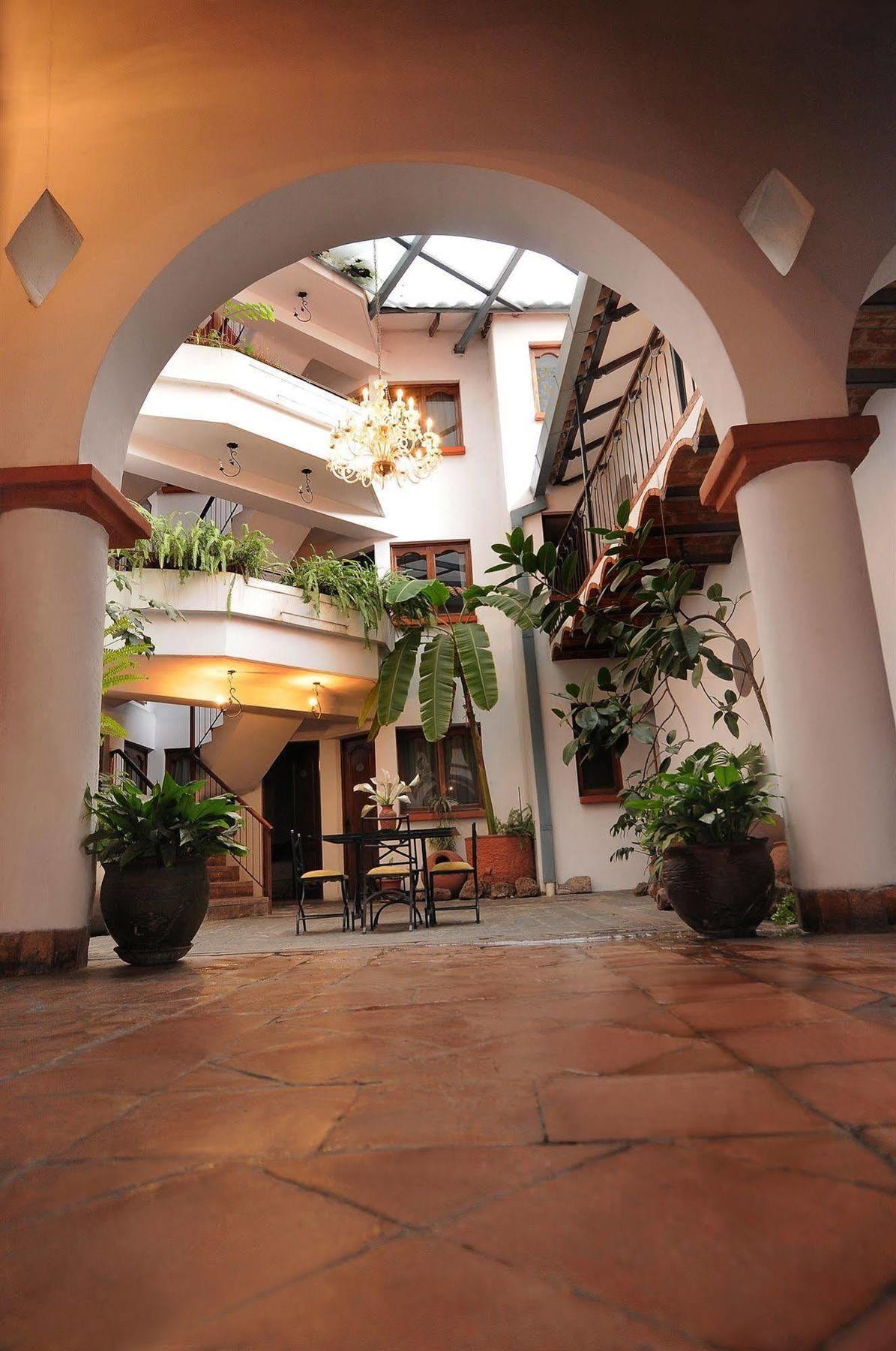 Hostal Recoleta Sur Sucre Extérieur photo
